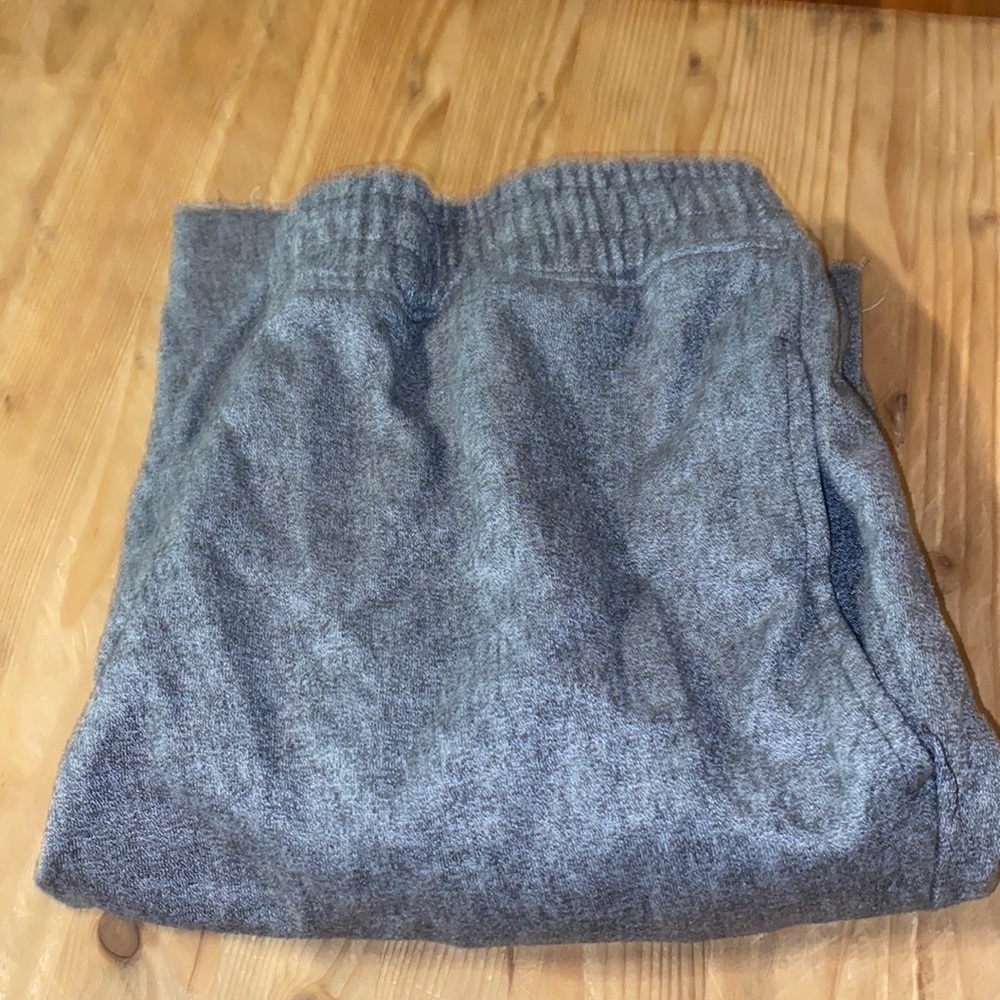 boys grey shorts, really good shape